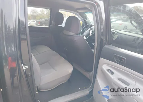 2015 Toyota Tacoma Base V6 из США, поврежденный, VIN 3TMLU4EN5FM203176